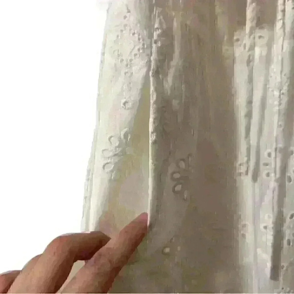 Anthropologie Maeve Athena Eyelet Off-Shoulder Jumpsuit Sz 4 - Picture 5 of 10